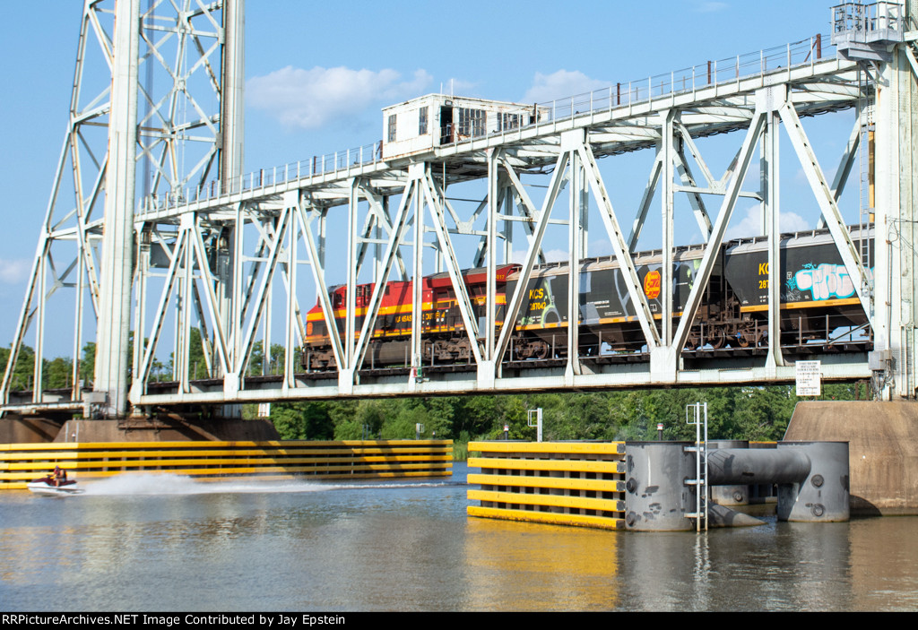 Looks like a fun way to railfan